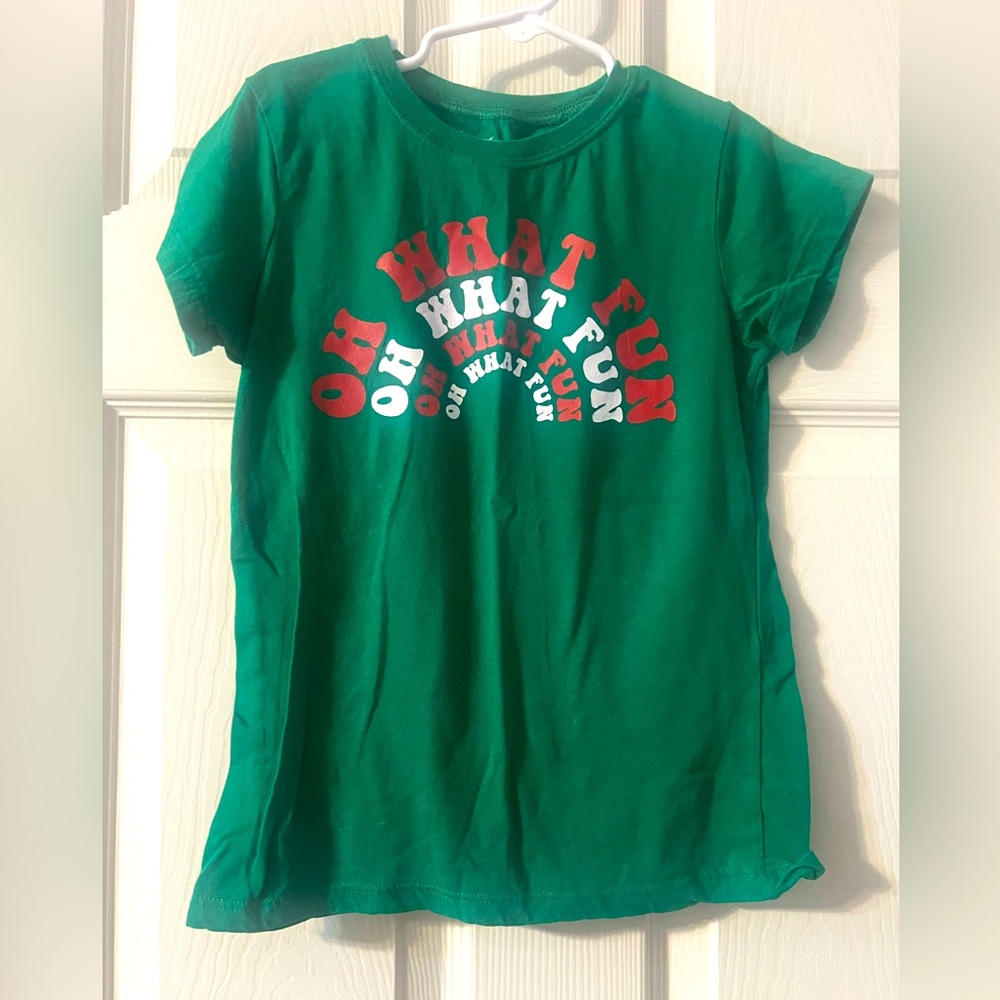 North Pole Holiday green short sleeve T-shirt girl Small 7/8